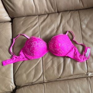 Victoria's Secret Fuchsia Lace Bra